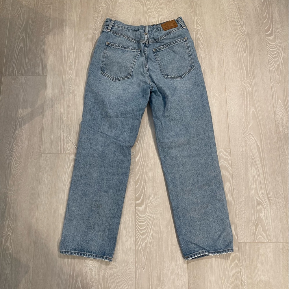 Denim Forum High-Rise Light Blue Distressed Jeans - Picture 14 of 15